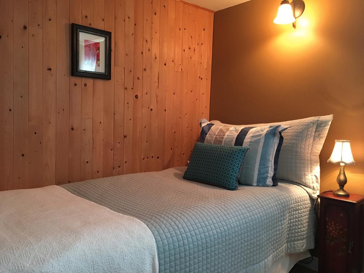La Chouette Viree Bed & Breakfast Grandes-Bergeronnes Exterior photo